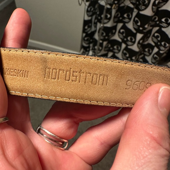 Vintage snakeskin belt - Picture 2 of 4